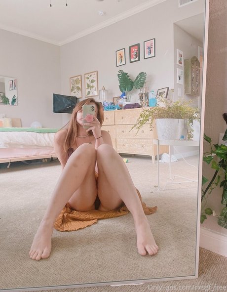 Nahá fotka uniklých OnlyFans od Rlrsgffree