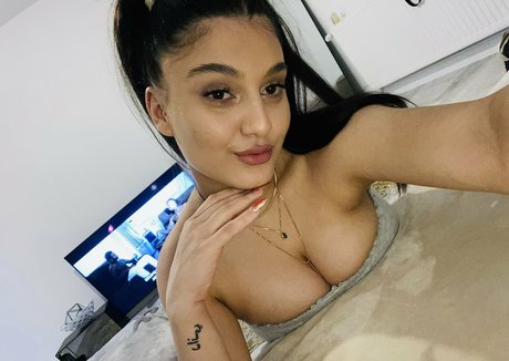Nahá fotka uniklých OnlyFans od Mydaisydolly