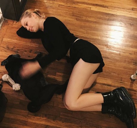 Nahá fotka uniklých OnlyFans od Phoebe Bridgers