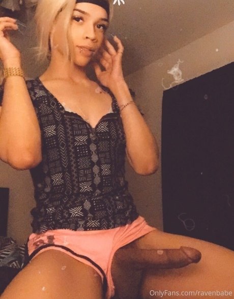 Alasti lekkinud OnlyFans-i pilt Raven Babe