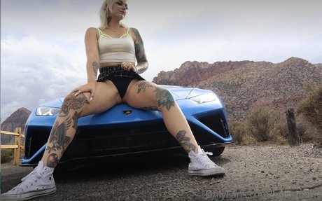 Holli Marie