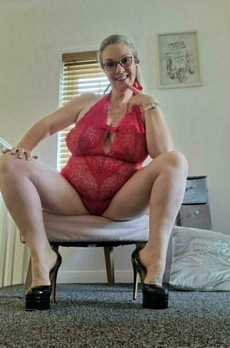 Glamgran56