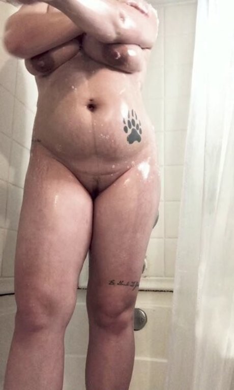 Naken lekkede OnlyFans-bilde av Asmrkay