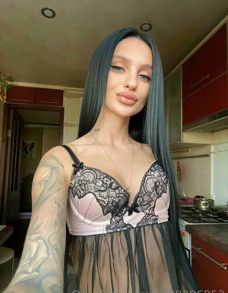 Nacktes geleaktes OnlyFans-Foto von Charmingmegan