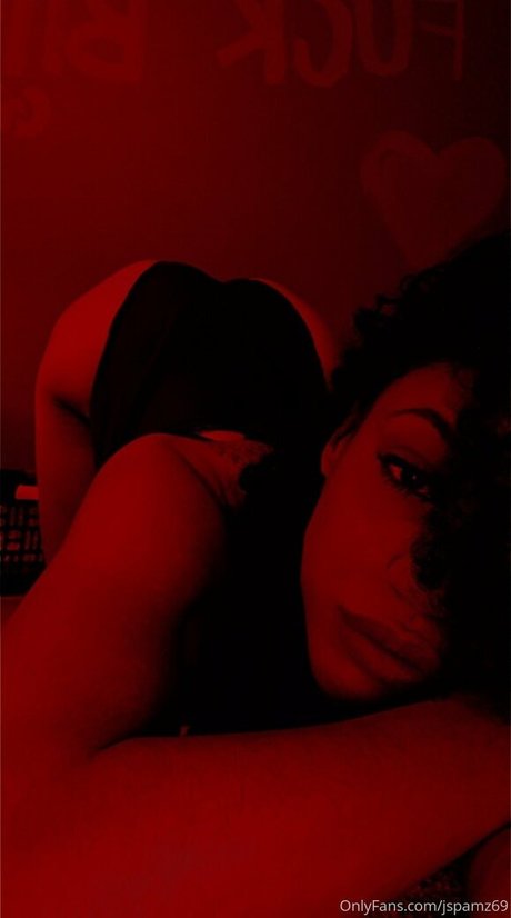 Nahá fotka uniklých OnlyFans od Jspamz69