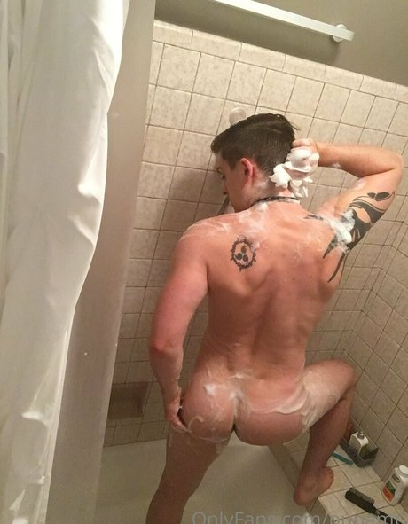 Naken lekkede OnlyFans-bilde av Pupamp