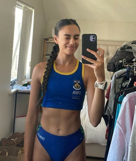 Imogen Russell
