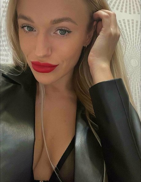 Aislinxxxmodel  nude leaked OnlyFans photo