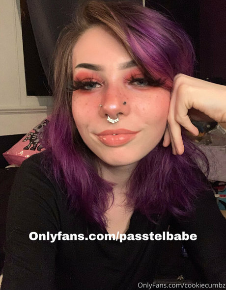 Foto di nudo di fuga di OnlyFans di Cookiecumbz