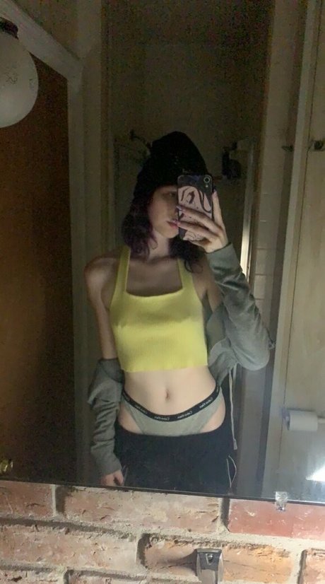 Nahá fotka uniklých OnlyFans od Cookiecumbz