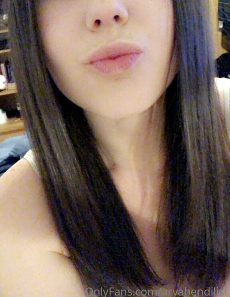 Aryabendilisi OnlyFans泄露裸照
