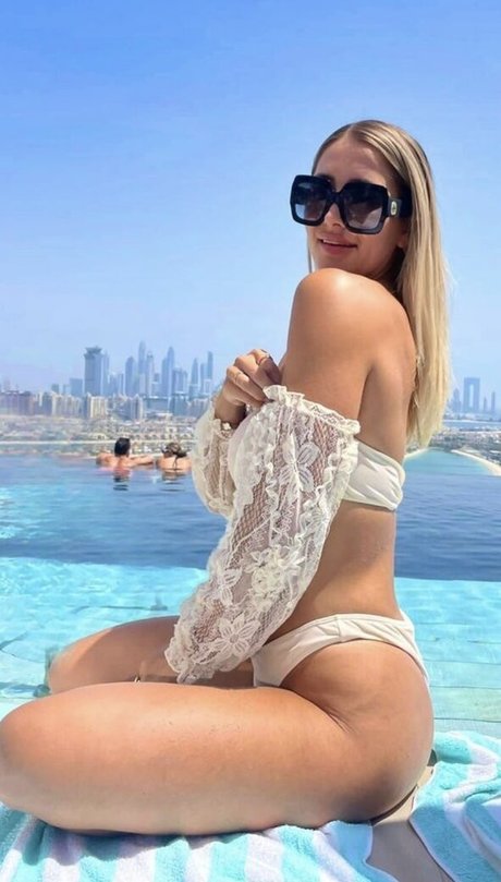 Nacktes geleaktes OnlyFans-Foto von Georgian Daisy Bauer