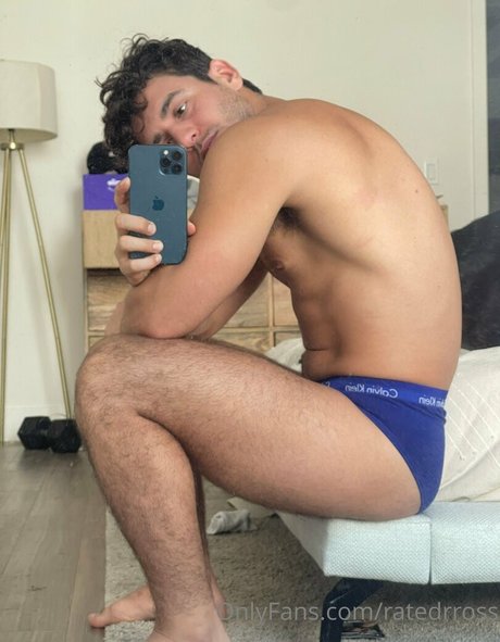 Foto di nudo di fuga di OnlyFans di Ratedrross