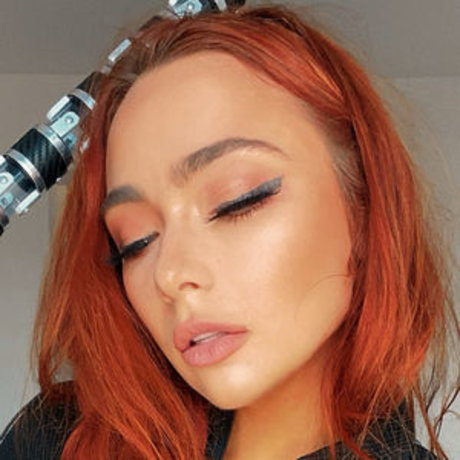 Naken lekkede OnlyFans-bilde av Caitlin Christine