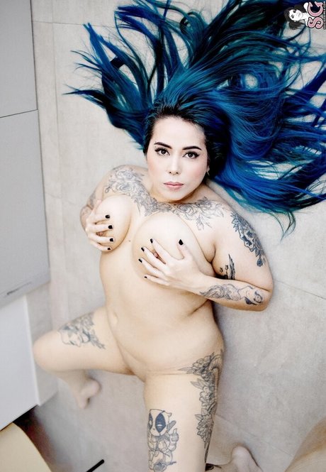Naken läckt OnlyFans-bild av Karol Blue