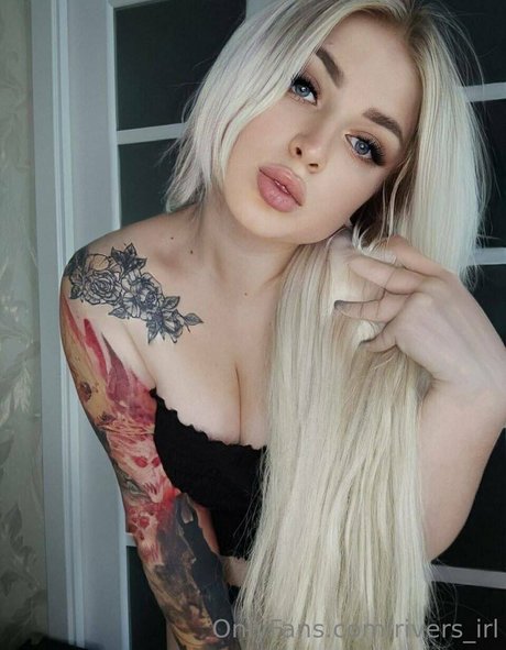 Foto di nudo di fuga di OnlyFans di Riversirl