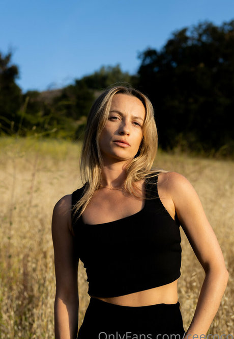 Nahá fotka uniklých OnlyFans od Ceecoco