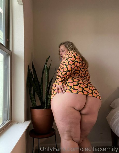 Nahá fotka uniklých OnlyFans od Ceciliaxemily