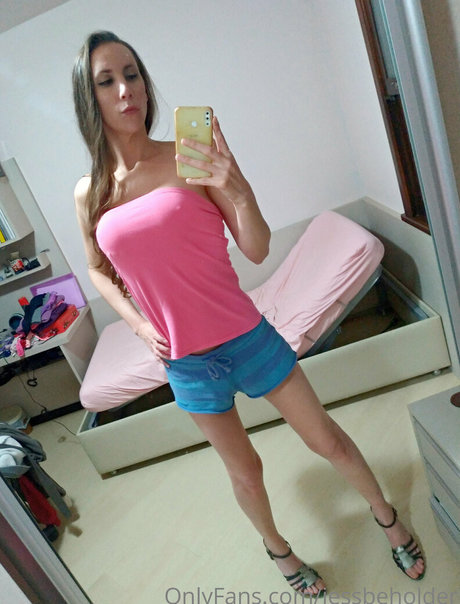 Jessbeholder OnlyFansリークヌード写真
