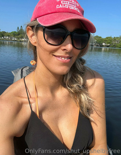 Shutupshelbyfree OnlyFans泄露裸照