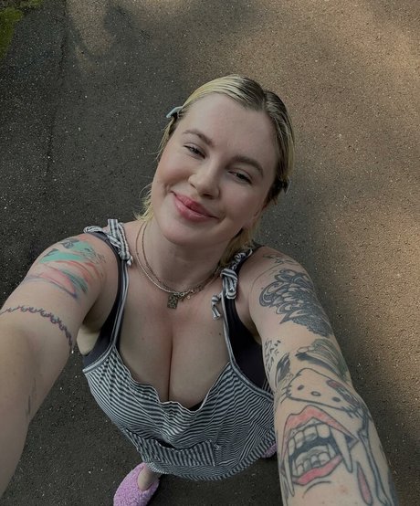 Ireland Baldwin