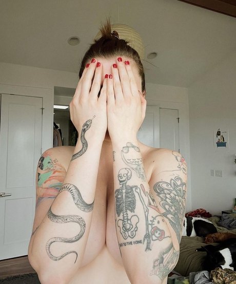 Ireland Baldwin