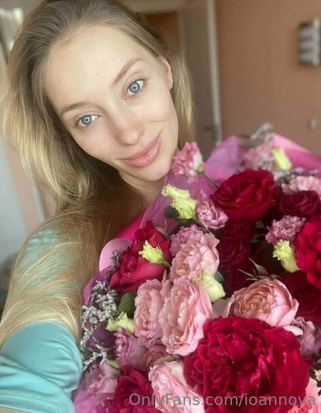 Nahá fotka uniklých OnlyFans od Ioannova