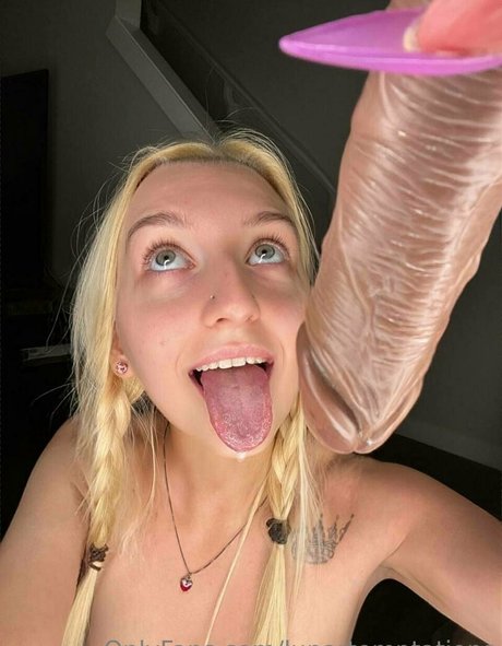 Naken lekkede OnlyFans-bilde av Lunartemptations