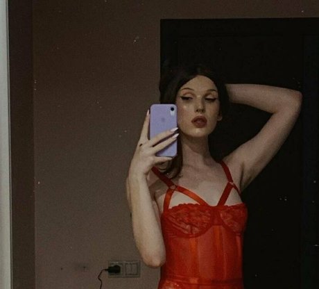 Nahá fotka uniklých OnlyFans od Emmiits
