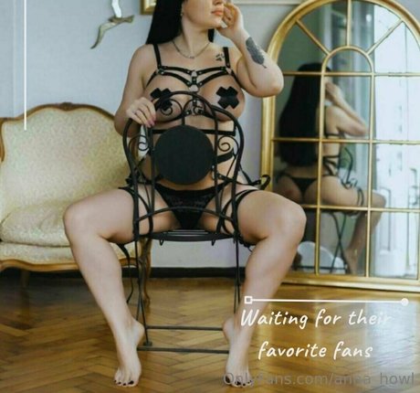 Naken lekkede OnlyFans-bilde av Lustyqueen