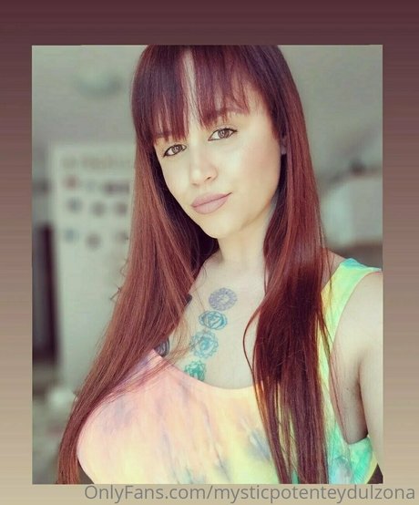 Foto nua vazada do OnlyFans de Mysticpotenteydulzona