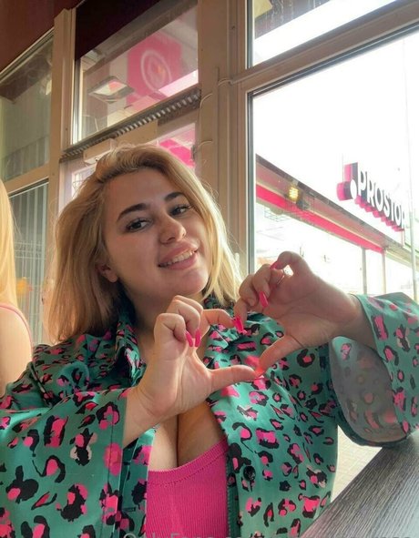 Blondiiierose