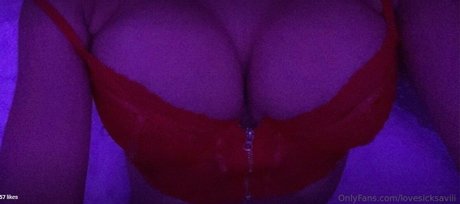 Nahá fotka uniklých OnlyFans od Savii