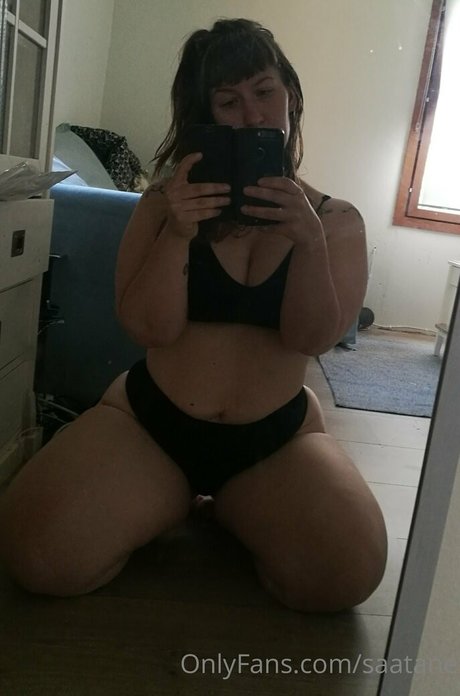 Photo nue de fuite OnlyFans de Saatane