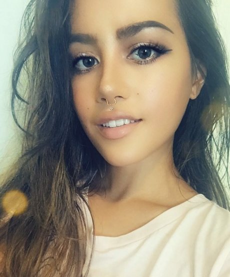Nahá fotka uniklých OnlyFans od Kaellyn