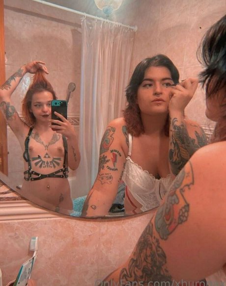 Naken lekkede OnlyFans-bilde av Xhuronax