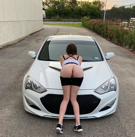 Amber Nicolexo