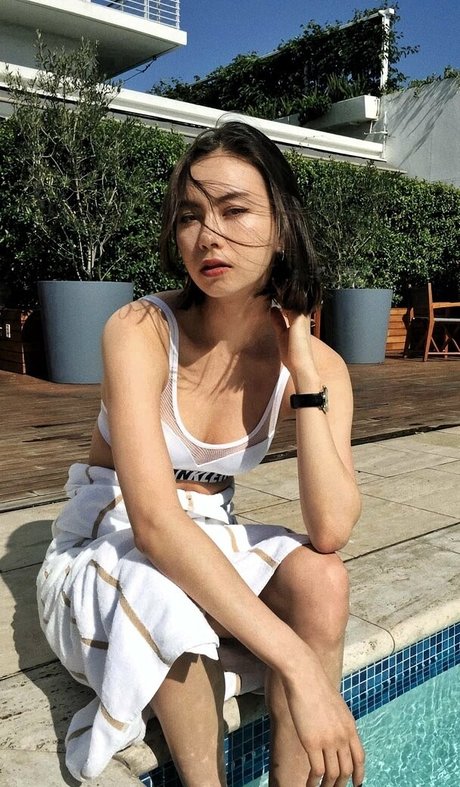 Naken läckt OnlyFans-bild av Lauren Tsai