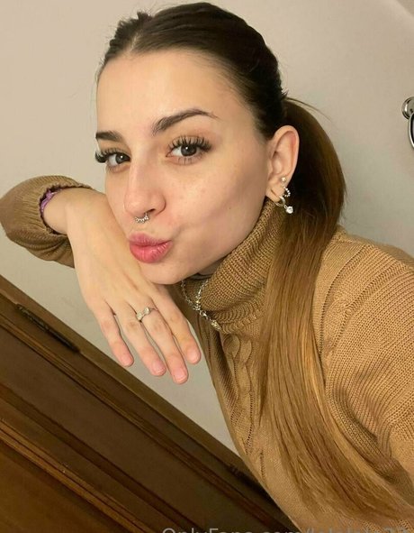 Lolalala23