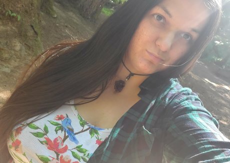 Naakte gelekte OnlyFans-foto van Sinceresusannah