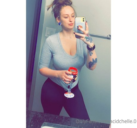 Acidchelle0