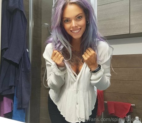 Foto desnuda filtrada de OnlyFans de Spicyrollersg