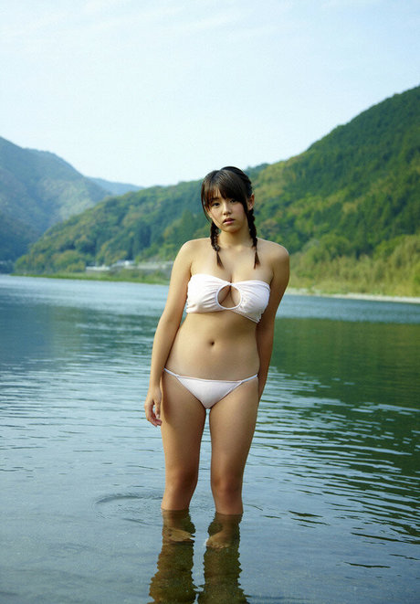 Ai Shinozaki