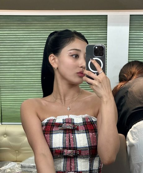 Jihyo OnlyFans 유출 누드 사진