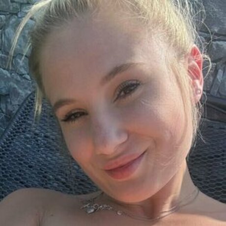 Naken lekkede OnlyFans-bilde av Kate Moon