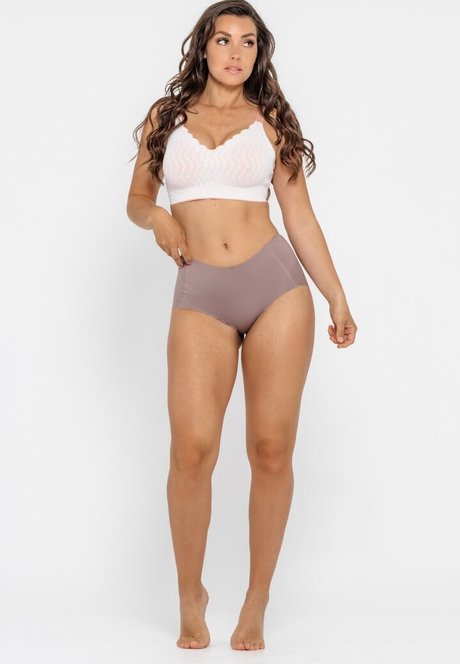 Nahá fotka uniklých OnlyFans od Denice Andree