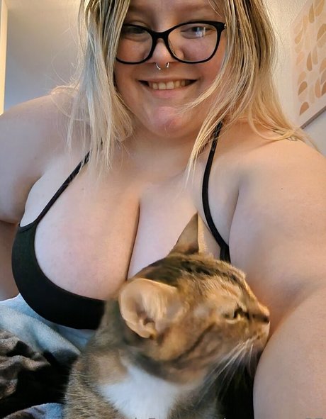 Naakte gelekte OnlyFans-foto van Reneemay27
