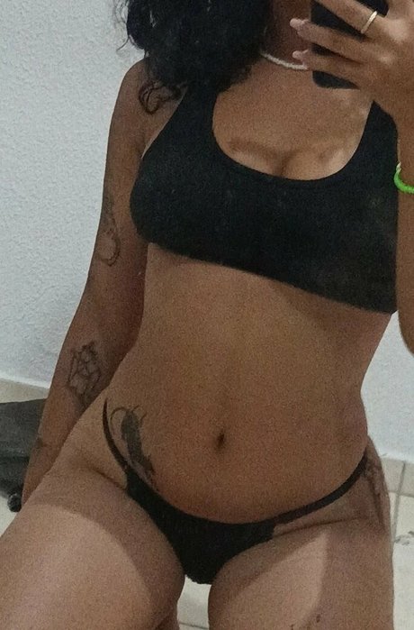 Naken läckt OnlyFans-bild av Xtinky