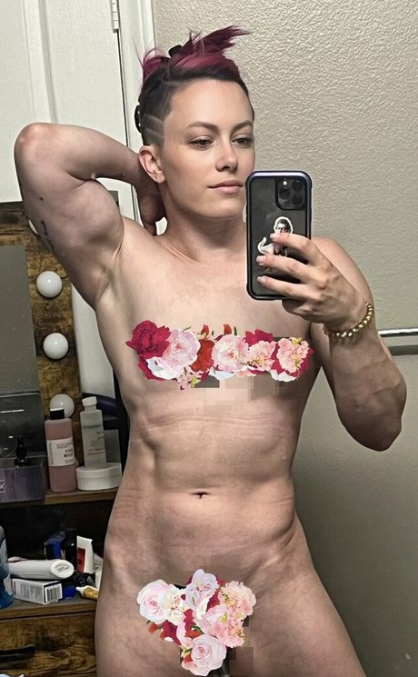 Nahá fotka uniklých OnlyFans od Claire Max