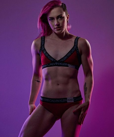 Claire Max